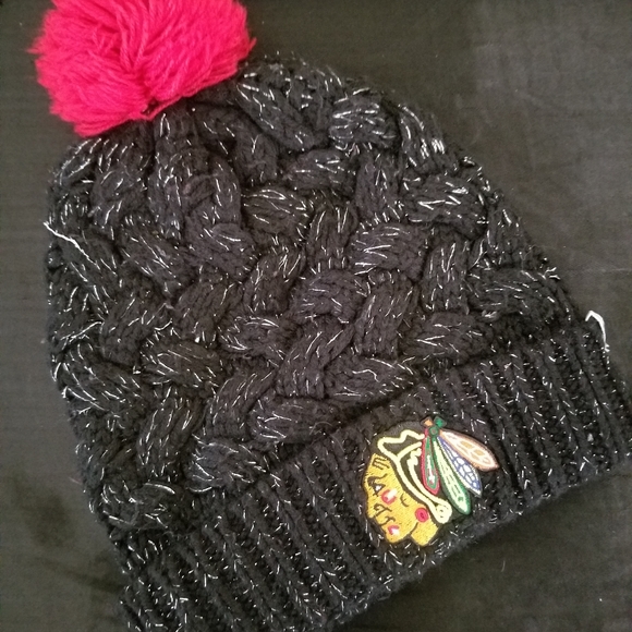 47 Accessories - Chicago Blackhawks Pom-Knit Hat, 47, One-size, Black